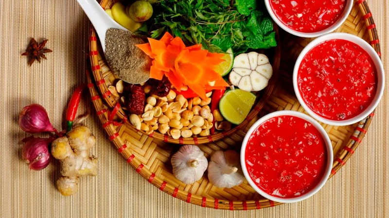 Chuyên gia cảnh báo những hệ lụy từ việc ăn tiết canh (Ảnh minh họa - Nguồn: Internet) 