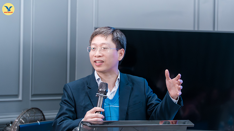 PGS.TS. Trần Trung Tuấn – Trưởng Bộ môn Hệ thống thông tin kế toán phát biểu tại buổi lễ 