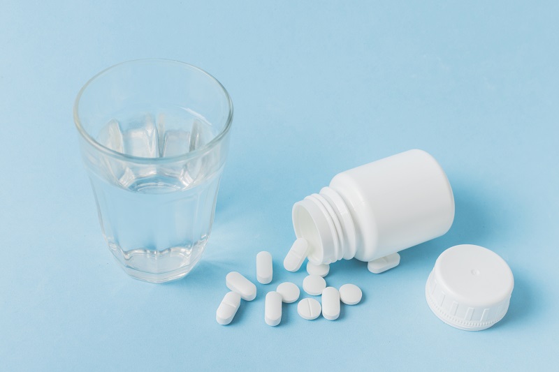 Việc dùng một số loại thuốc có thể gây đáp ứng miễn dịch bất thường, làm khởi phát viêm đa cơ