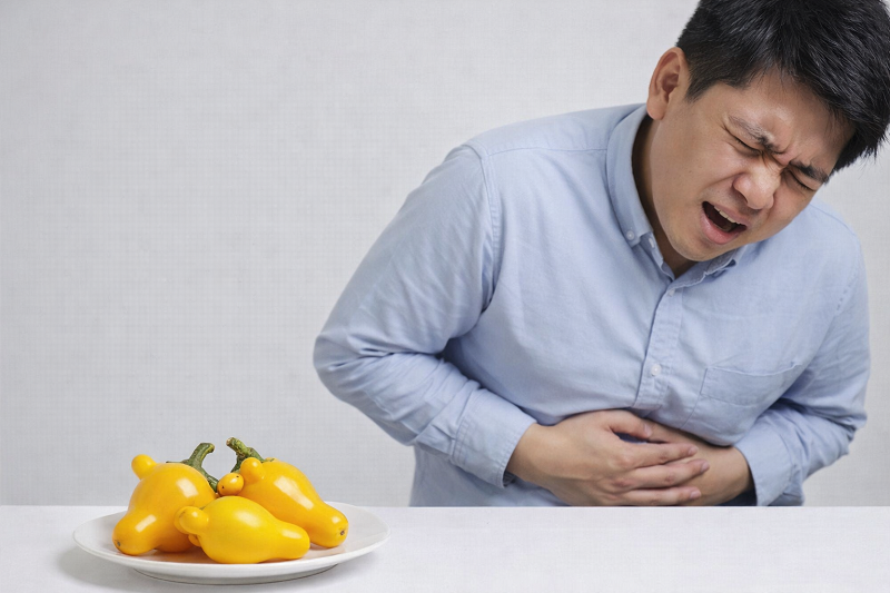 Các độc chất tự nhiên trong quả dư thừa có thể gây ảnh hưởng nghiêm trọng đến sức khỏe nếu ăn nhầm.