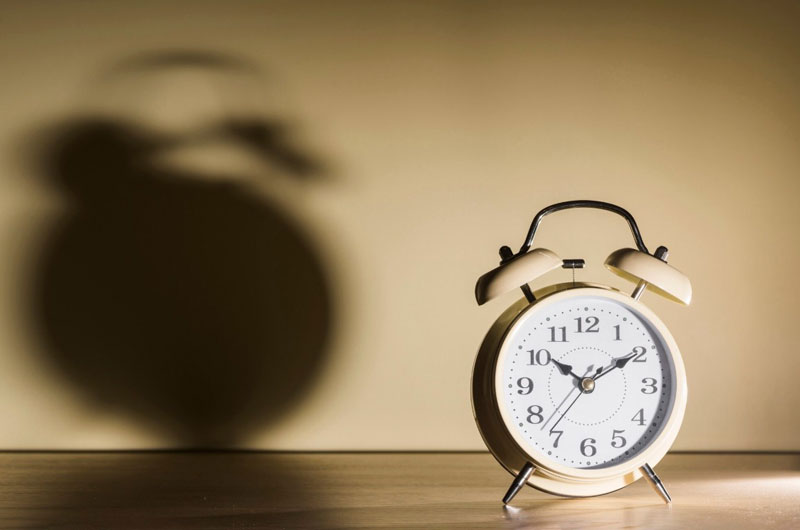 Bệnh nhân nhiễm HIV cần duy trì thói quen ngủ đúng giờ, hạn chế làm việc quá sức