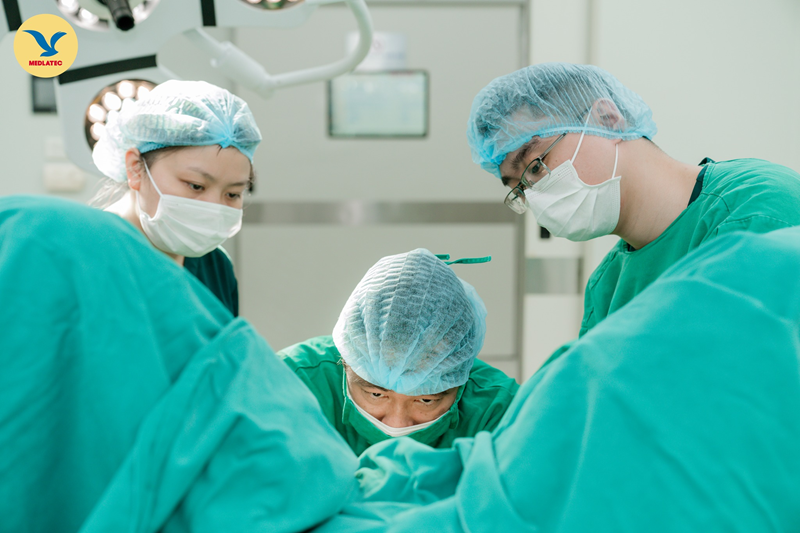 Chuyên khoa Ngoại Tổng hợp, Bệnh viện Đa khoa MEDLATEC quy tụ đội ngũ chuyên gia, bác sĩ giàu kinh nghiệm cùng với hệ thống trang thiết bị y tế hiện đại