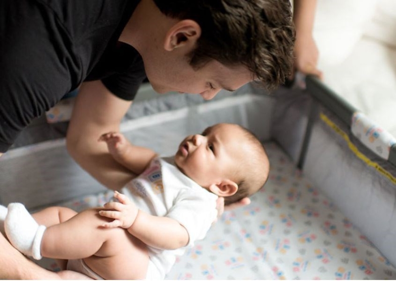 Cha mẹ nên cho bé ngủ đúng nhịp sinh học của cơ thể 