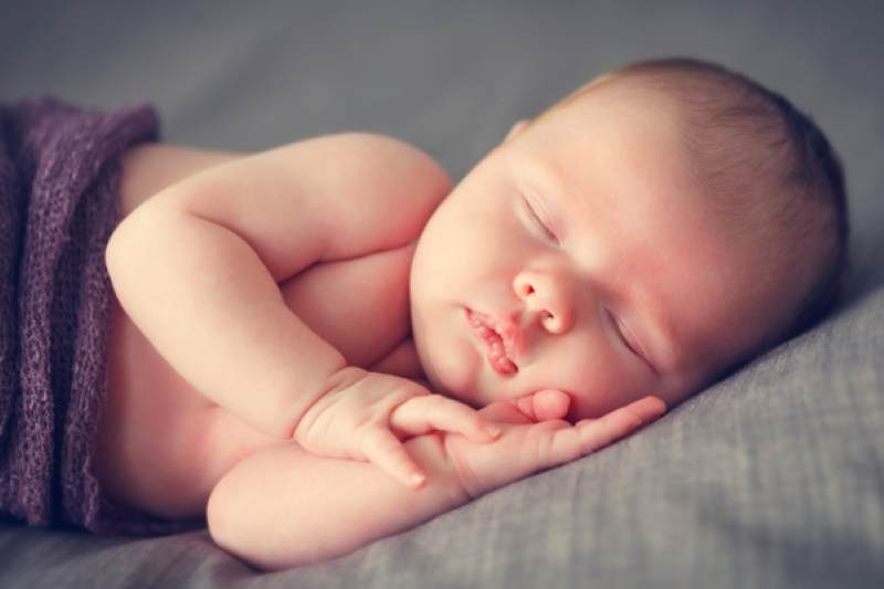 Giấc ngủ đóng vai trò quan trọng đối với sự phát triển của trẻ 