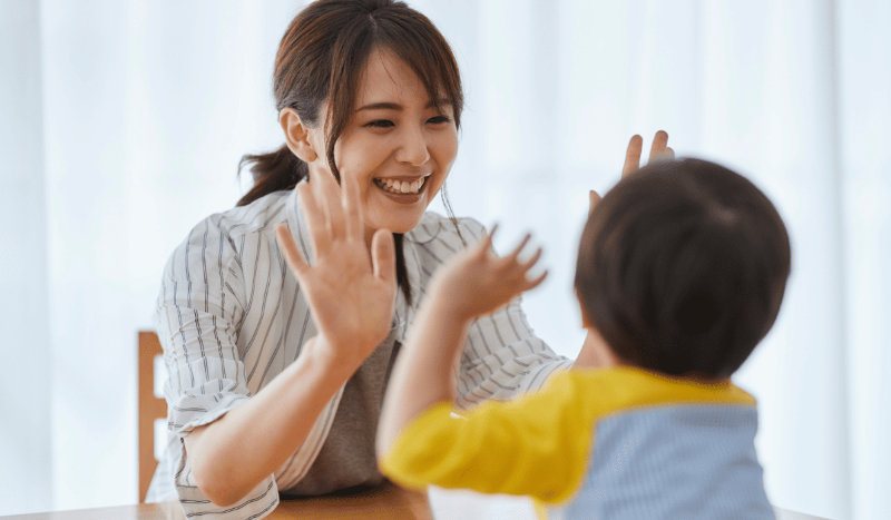 Giữ bình tĩnh và kiên nhẫn là cách giúp cha mẹ xử lý hiệu quả trong giai đoạn khủng hoảng tuổi lên 2