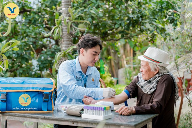 Dịch vụ lấy mẫu xét nghiệm tận nơi mang lại sự tiện ích cho nhiều đối tượng 