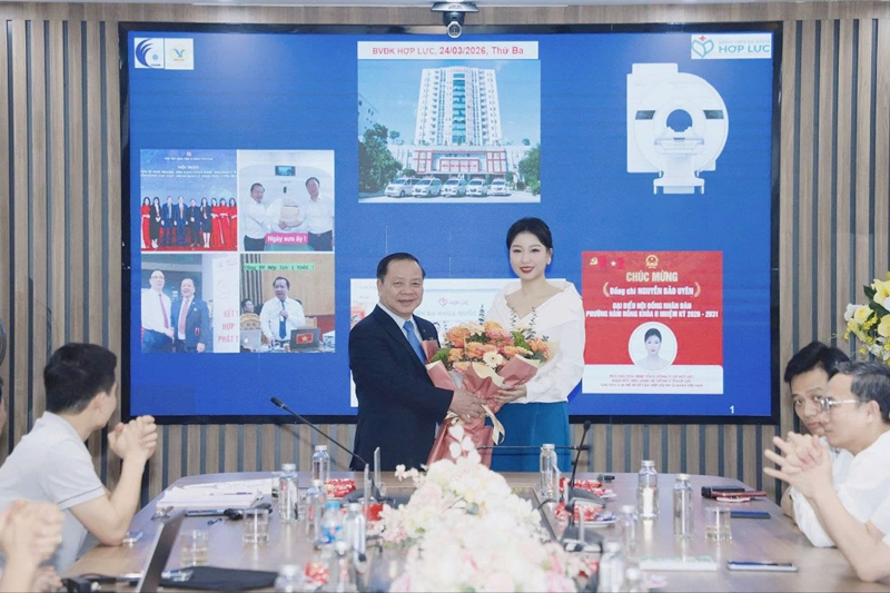 PGS.TS Nguyễn Quốc Dũng và TS. Nguyễn Bảo Uyên trong buổi làm việc