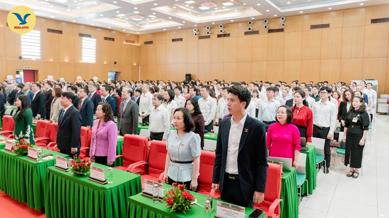 MEDLATEC tham dự Hội nghị Khoa học Quốc tế về phòng chống bệnh không lây nhiễm và Lễ kỷ niệm 45 năm thành lập Trung tâm Hô hấp (Bệnh viện Bạch Mai)