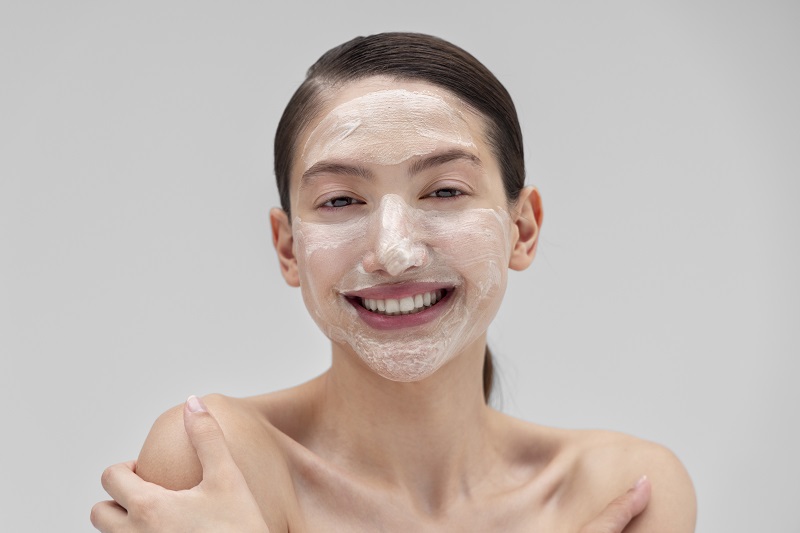 Lựa chọn sữa rửa mặt phù hợp là bước cơ bản đầu tiên trong quá trình chăm sóc da