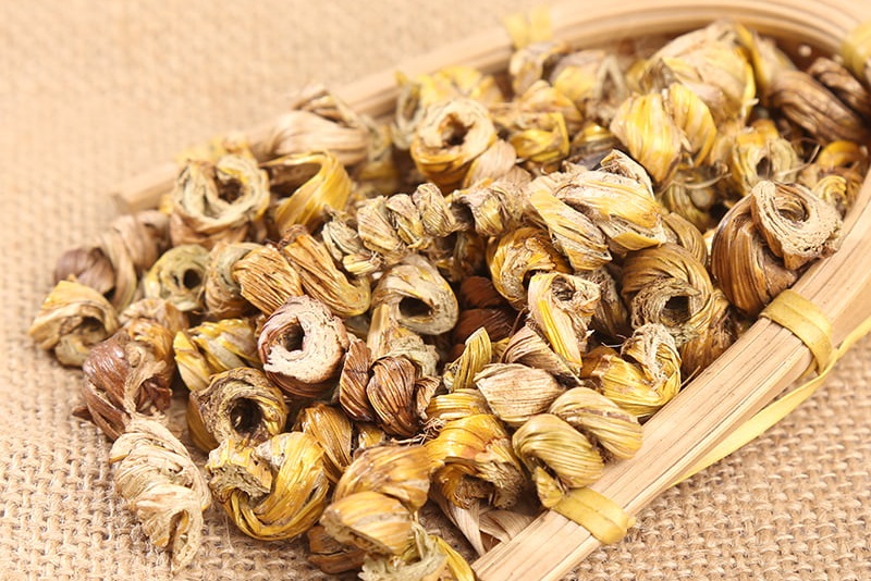 Dược liệu thạch hộc khô dạng xoắn thường dùng trong Đông y