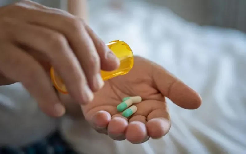 Việc tự ý dùng thuốc điều trị xoang có thể gây ra nhiều hệ lụy đối với sức khỏe  