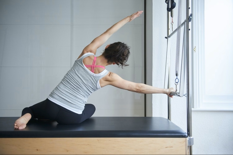 Các bài tập Pilates giúp tăng cường cơ lưng và cơ bụng, hỗ trợ giảm đau lưng và bảo vệ cột sống hiệu quả