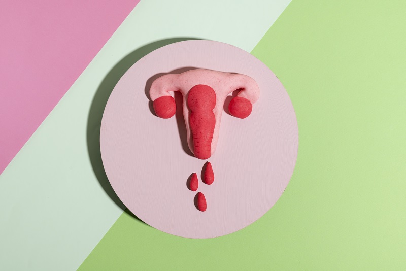 Chỉ dựa vào hiện tượng ra máu đỏ tươi ở âm đạo không đủ căn cứ xác định mang thai