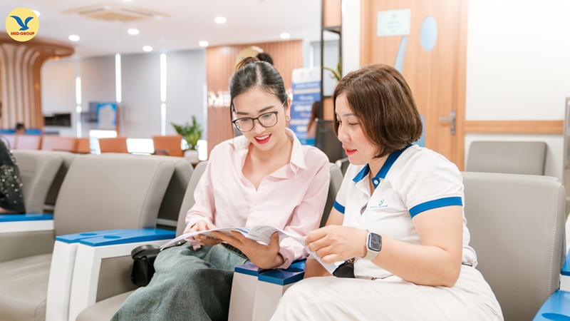 Chị em nên đi khám nếu có biểu hiện rối loạn kinh nguyệt