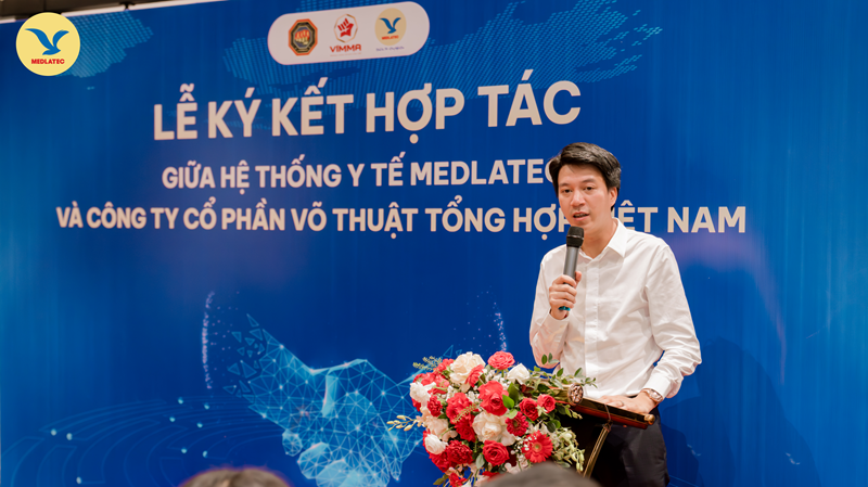 TS. Nguyễn Trí Anh khẳng định cam kết đồng hành cùng võ thuật Việt Nam tại lễ ký kết