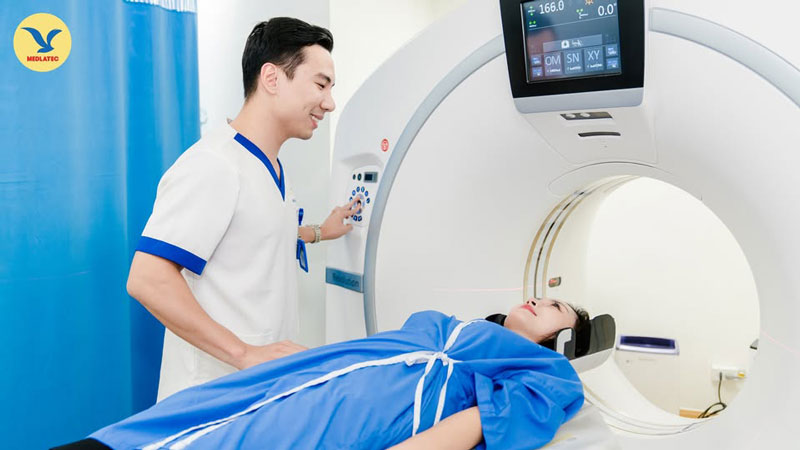 Ngoài siêu âm động mạch cảnh, bệnh nhân đôi khi còn được chỉ định chụp CTA