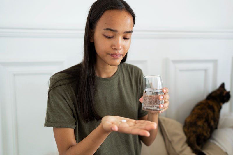 Nhân thùy phải tuyến giáp TIRADS 3 uống thuốc gì còn tùy thuộc vào tính chất nhân và mức độ chức năng bị ảnh hưởng