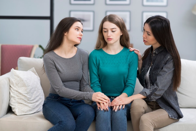 Động viên tinh thần để giúp thai phụ sớm ổn định tâm lý và phục hồi sức khỏe