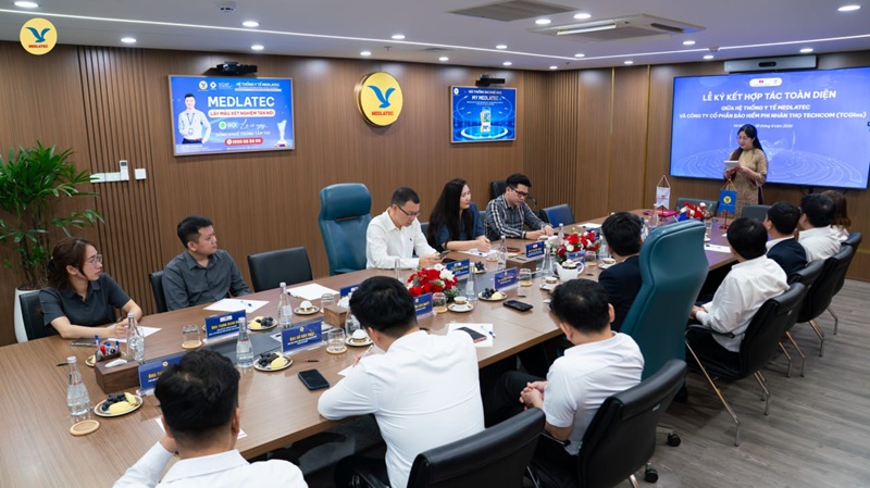 Quang cảnh buổi lễ ký kết hợp tác chiến lược toàn diện giữa MEDLATEC và TCGIns