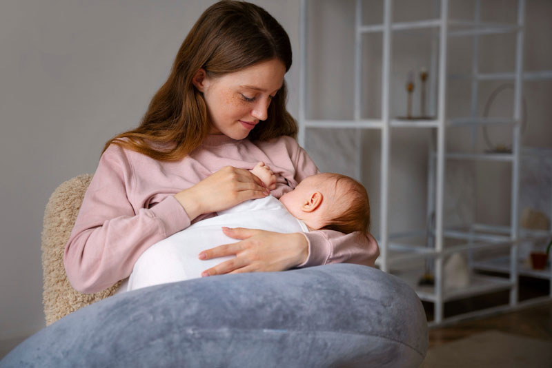 Duy trì bú sữa mẹ trong ít nhất 6 tháng đầu giúp trẻ tăng cường hệ miễn dịch