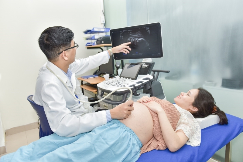 Mẹ bầu nên đi kiểm tra và siêu âm đúng hẹn theo chỉ định 