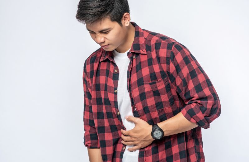 Lá mơ lông mật ong giúp làm dịu các cơn co thắt đại tràng