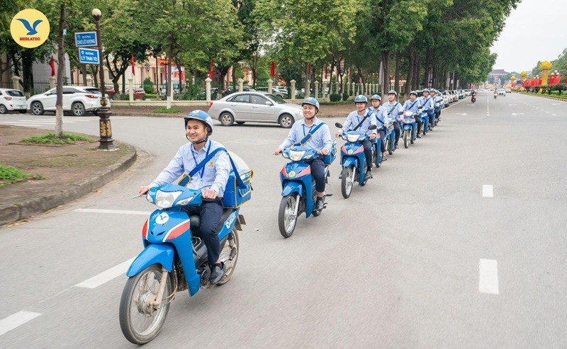 Dịch vụ lấy mẫu xét nghiệm tận nơi của MEDLATEC luôn tận tâm phục vụ khách hàng trên mọi miền tổ quốc