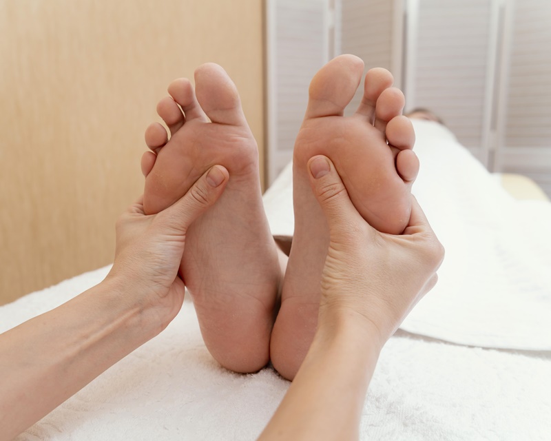 Người bệnh có thể bị tê chân sau mổ cột sống 