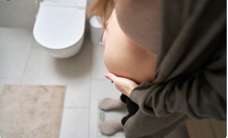 Bà bầu có thể gặp tình trạng đau bụng, buồn đi ngoài do rối loạn tiêu hóa trong thai kỳ