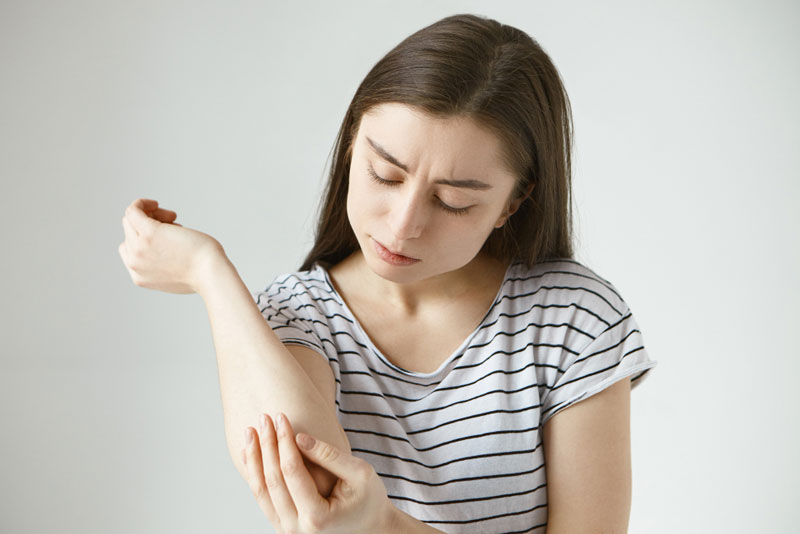 Phát ban là tác dụng phụ thường gặp ở những người mới tiêm vắc xin HPV 