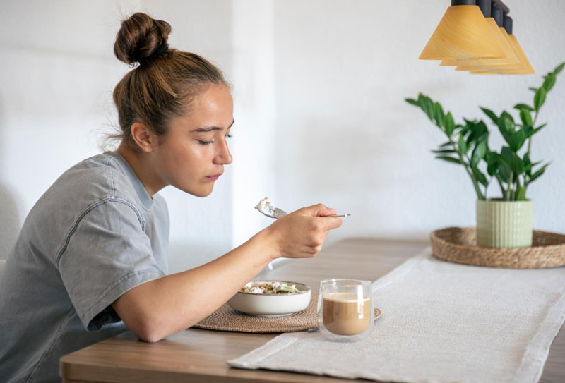 Khẩu vị bắt đầu thay đổi ngay từ những tuần đầu mang thai