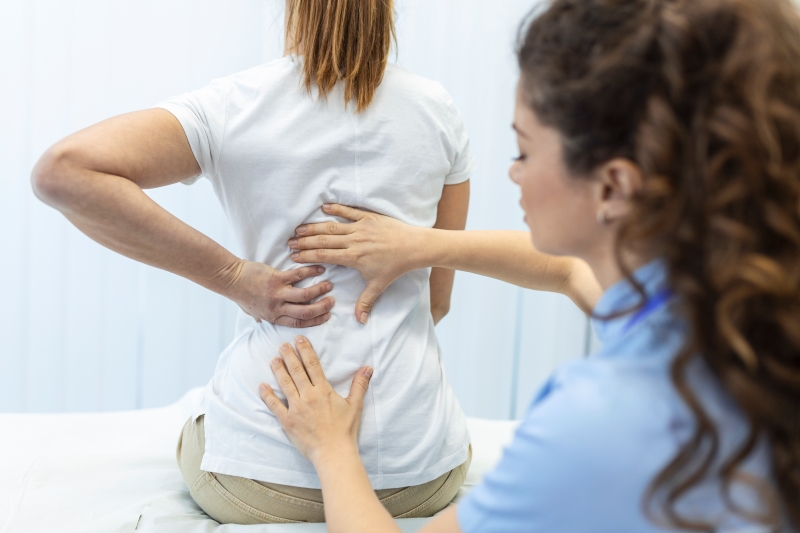 Vật lý trị liệu giúp giảm áp lực lên xương cụt
