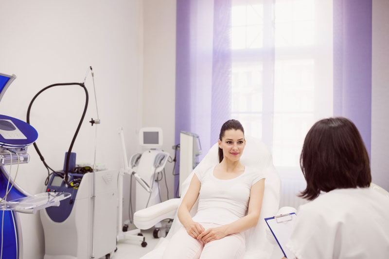 Duy trì khám phụ khoa định kỳ có thể giúp phát hiện sớm viêm lộ tuyến cổ tử cung