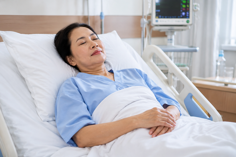 Sau can thiệp, người bệnh nên hạn chế vận động mạnh để hỗ trợ quá trình hồi phục. 
