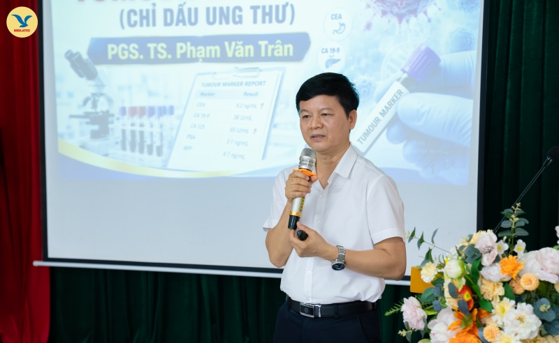 PGS.TS. Phạm Văn Trân - Phó Giám đốc Trung tâm Xét nghiệm MEDLATEC mang đến nội dung chuyên sâu về việc ứng dụng các Tumor Marker (chất chỉ điểm khối u) trong lâm sàng