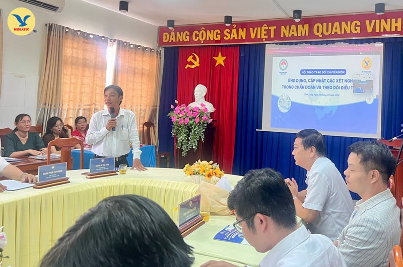 BSCKII. Võ Thế Châu – Phó Giám đốc Bệnh viện Phổi Vĩnh Long phát biểu tại hội thảo