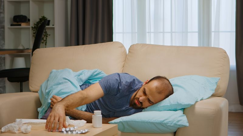 Người mắc bệnh thận mạn tính hoặc bị phù nề không nên ăn rong biển