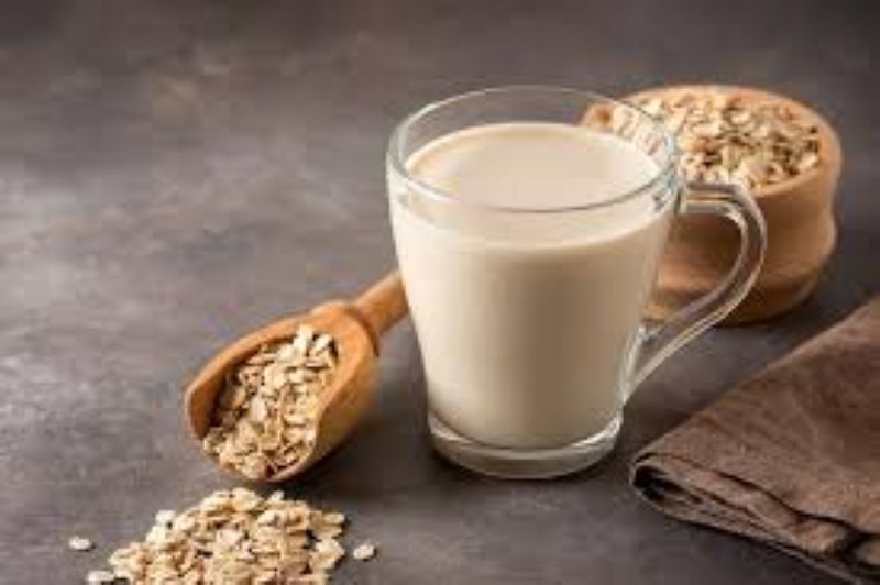 Trà sữa thuần chay được làm từ cốt trà và các loại sữa hạt 