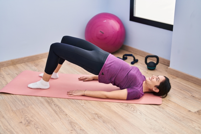 Tập Kegel đúng cách giúp hỗ trợ kiểm soát bàng quang và giảm tình trạng tiểu rắt ở nữ giới