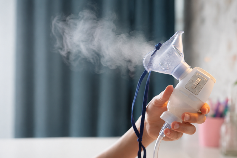 Kích thước hạt sương ảnh hưởng trực tiếp đến khả năng thuốc đi sâu vào đường hô hấp.