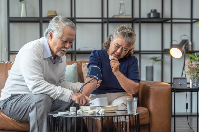 Mỡ máu cao có thể khiến huyết áp tăng đột ngột