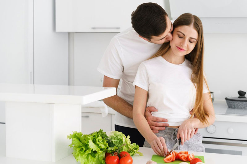 Chế độ ăn cần cung cấp đủ dưỡng chất để đảm bảo thai nhi phát triển khỏe mạnh