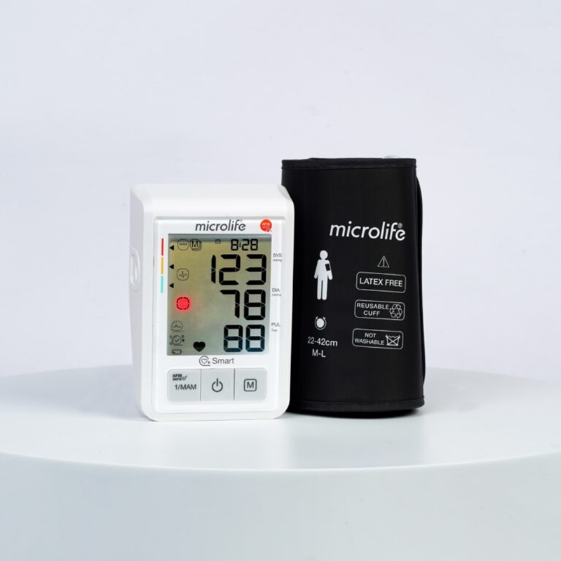 Máy đo huyết áp Microlife rất nhỏ gọn và tiện sử dụng