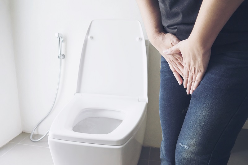 Nhịn tiểu thường xuyên dễ kích thích bàng quang tăng hoạt