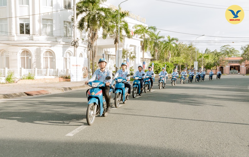 Các cán bộ lấy mẫu tận nơi của MEDLATEC luôn sẵn sàng lên đường mỗi khi người dân cần
