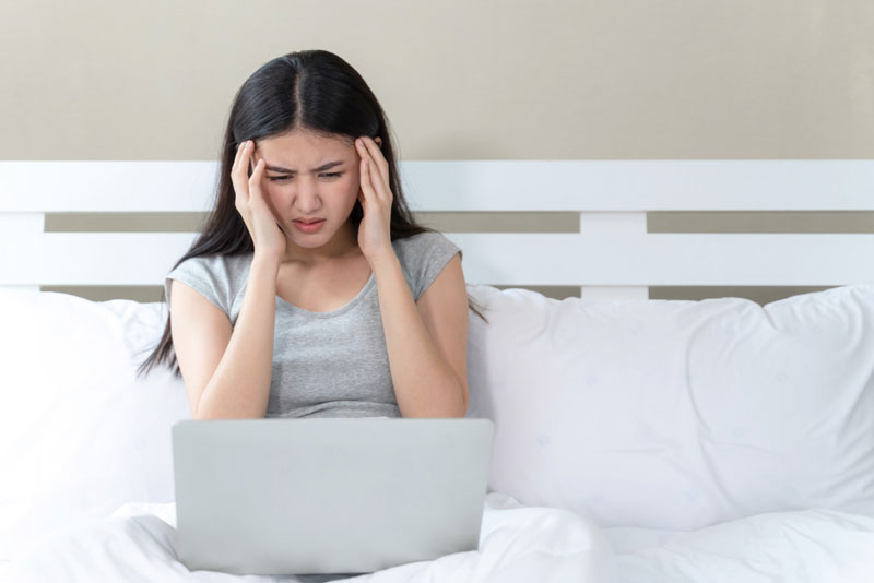 Căng thẳng dài ngày là một trong những yếu tố thúc đẩy tình trạng đau đầu