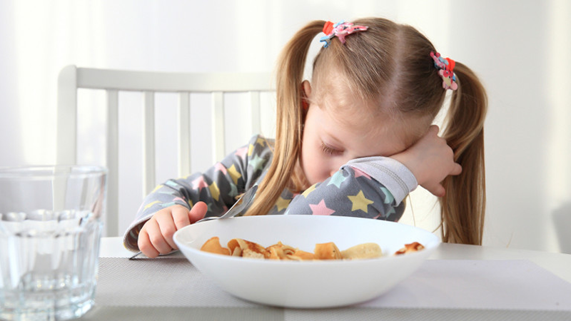 What are the common causes of digestive disorders in 4-year-old children?