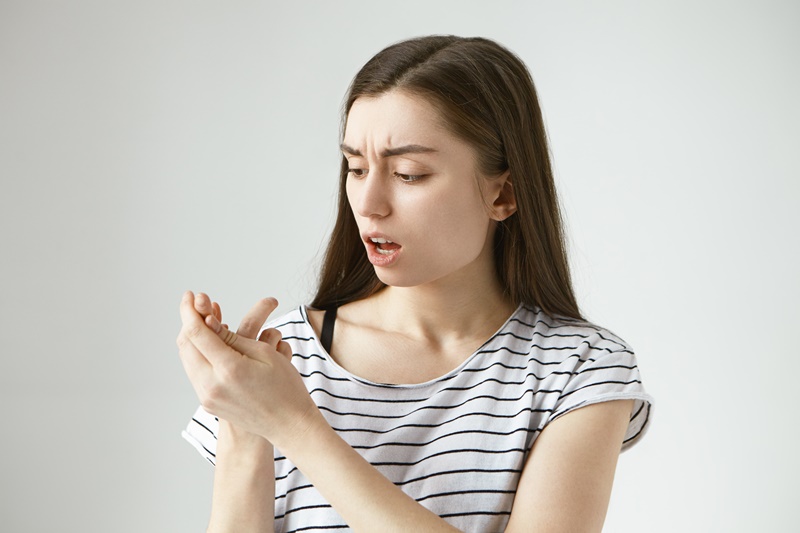 Tê bì tay chân có thể là biểu hiện của đột quỵ và gây nguy hiểm đến tính mạng của người bệnh