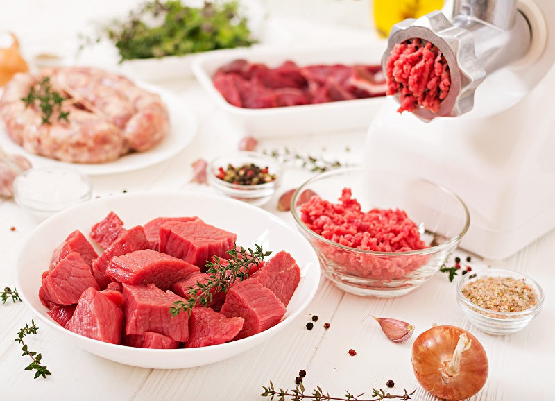 Thịt bò là nguồn cung cấp sắt heme dễ hấp thu cho cơ thể. 