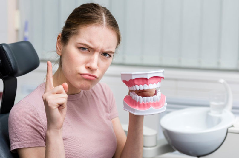 Tình trạng viêm nhiễm nướu có thể bắt nguồn từ việc vệ sinh răng miệng không sạch sẽ